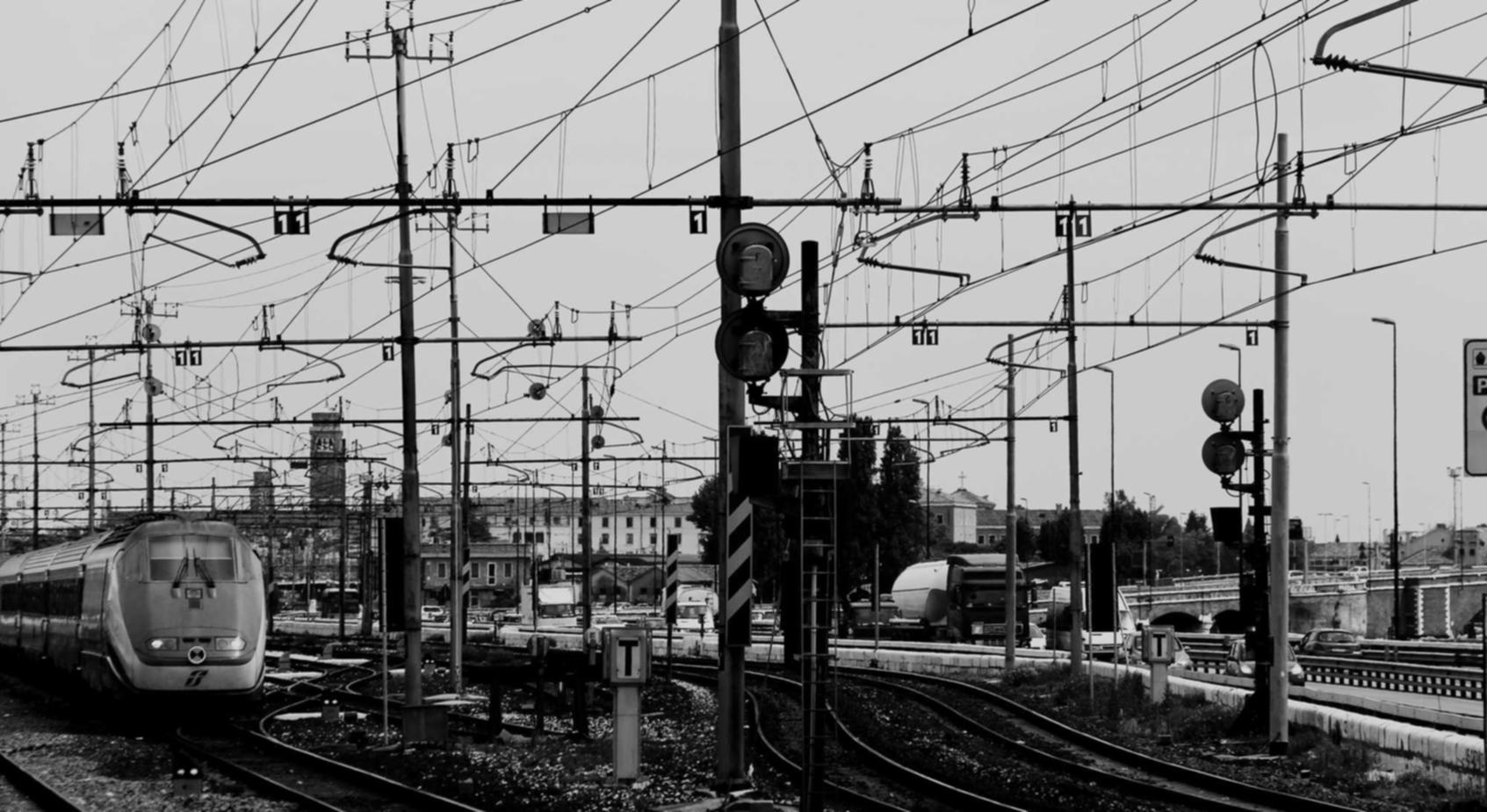 末日围城辅助- 隐形摄像app详情下载教程